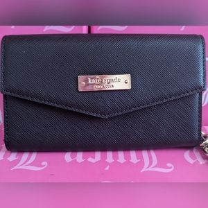 BNWOT Kate Spade Black Tech Wristlet